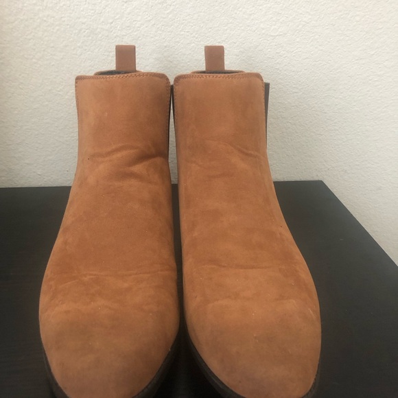 Boots - Picture 4 of 4